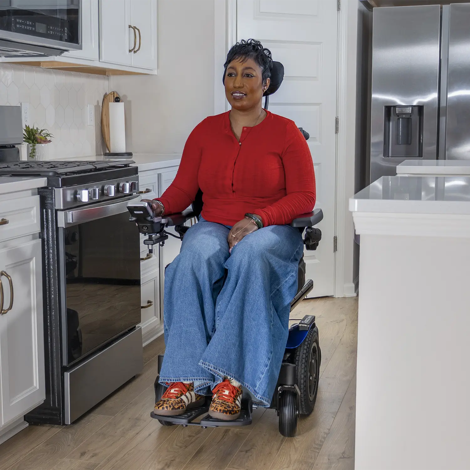 Compact space? Meet the ultra-slim base!